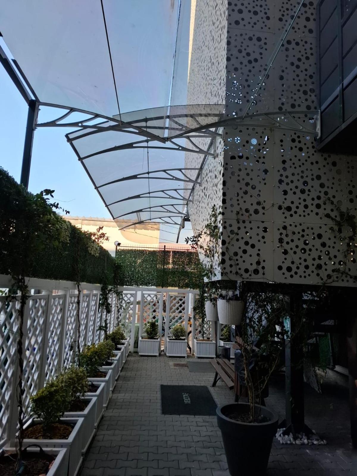Apartments Steel Residence- Tesla Drive Experience ทิมิชัวรา ภายนอก รูปภาพ