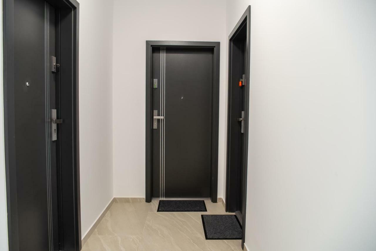 Apartments Steel Residence- Tesla Drive Experience ทิมิชัวรา ภายนอก รูปภาพ