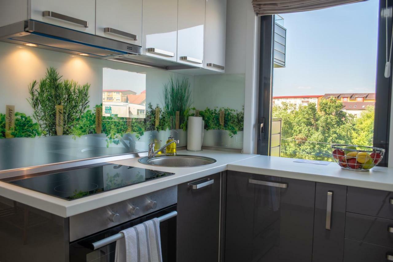 Apartments Steel Residence- Tesla Drive Experience ทิมิชัวรา ภายนอก รูปภาพ